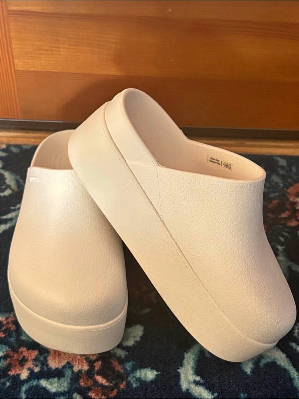 CROCS Women’s Dylan Platform Clogs